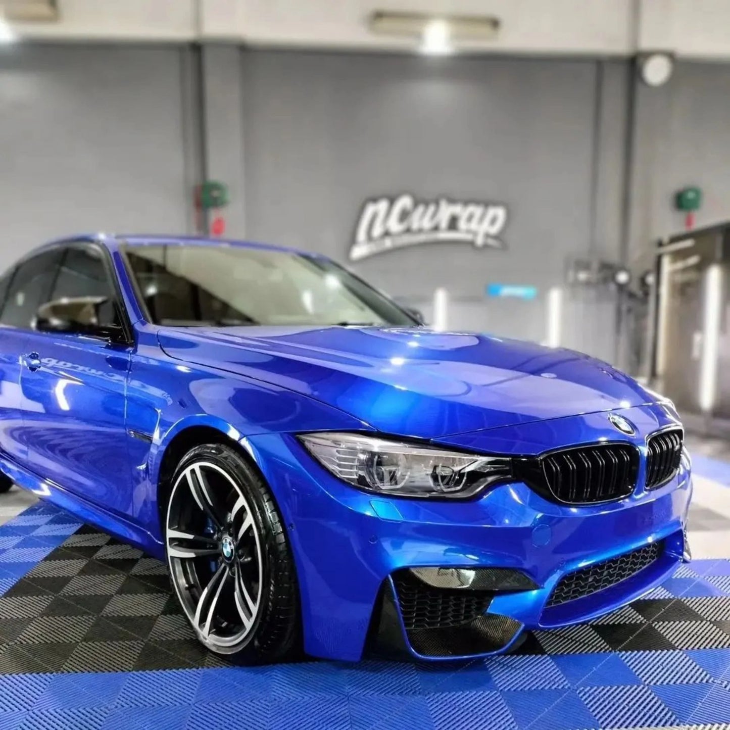 TeckWrap Gloss Aluminum Vinyl Wrap (GAL-HD) with plastic liner GAL02 - Blue Gem