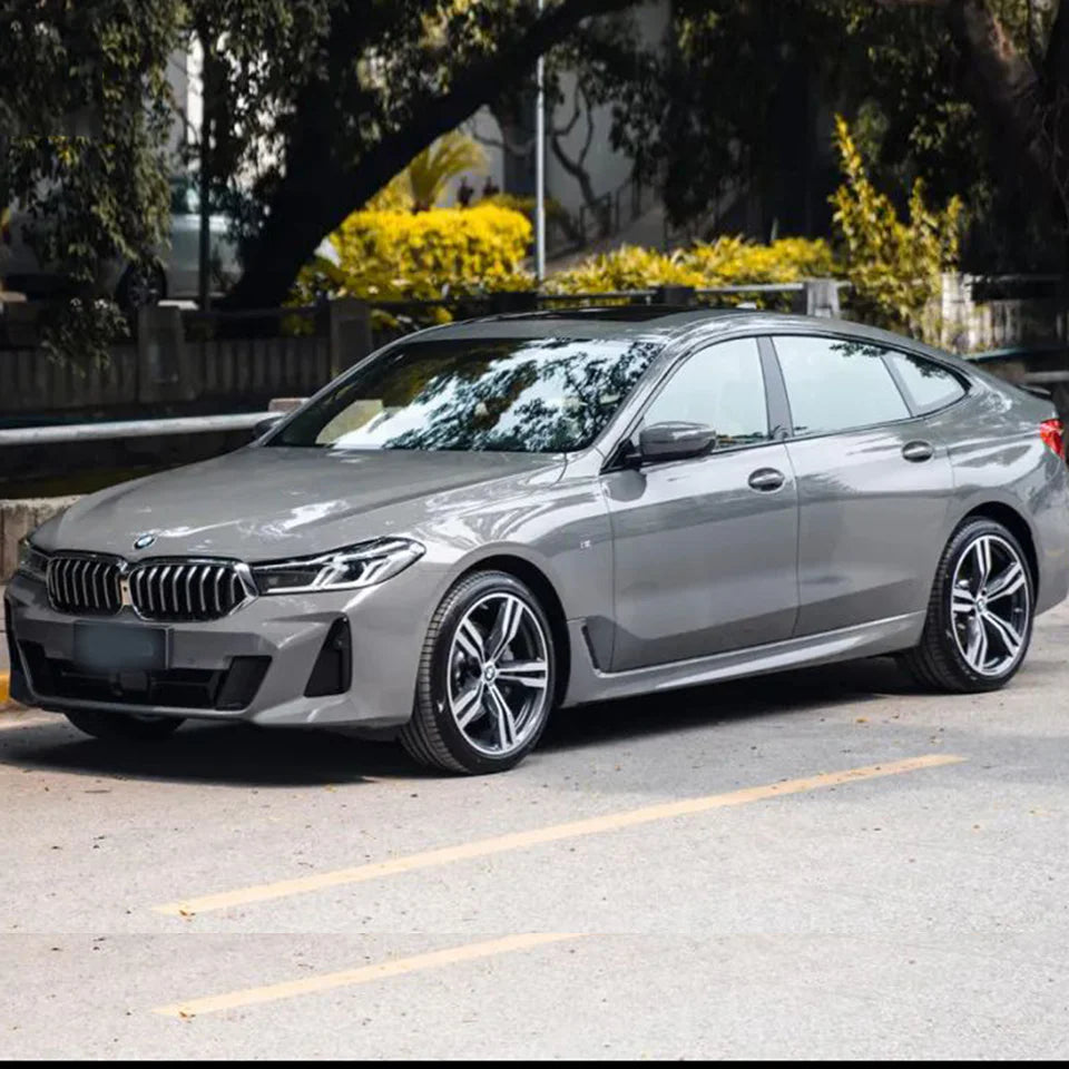 RedWrap Car Wrap Super Gloss Metallic BMW Bernina Grey