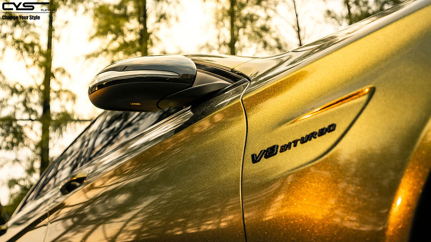 lumina retrovizoare a unei masini