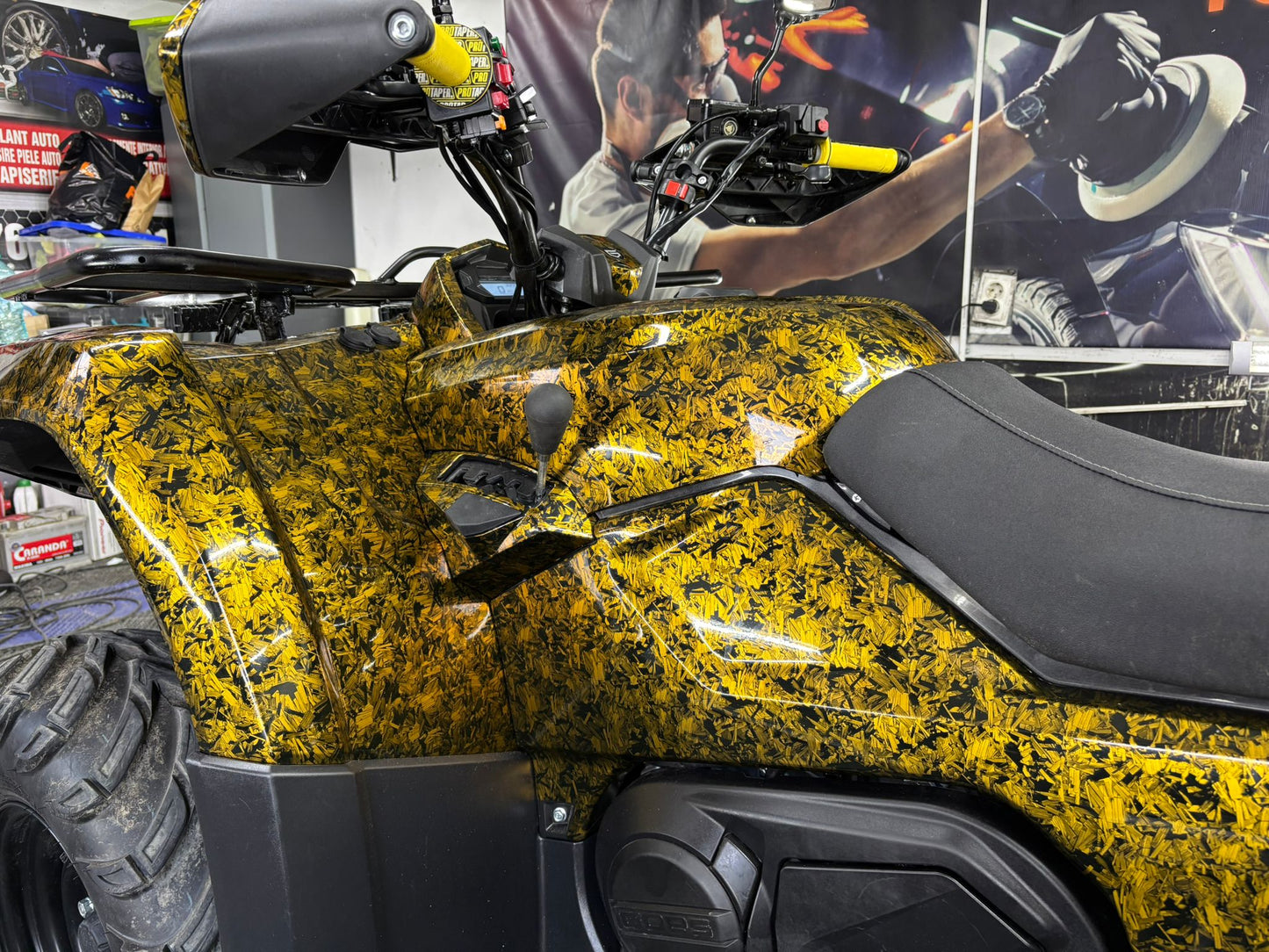 RedWrap Car Wrap Structured Matte Gold Forged Carbon