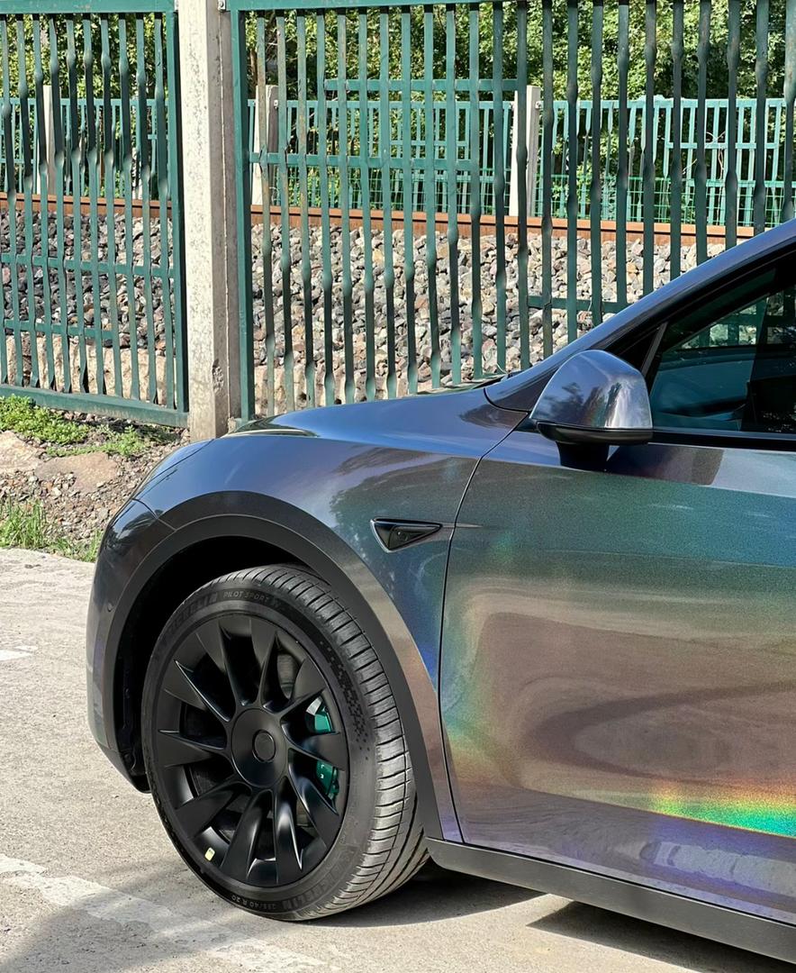RedWrap Car Wrap Special Effects Psychedelic Black