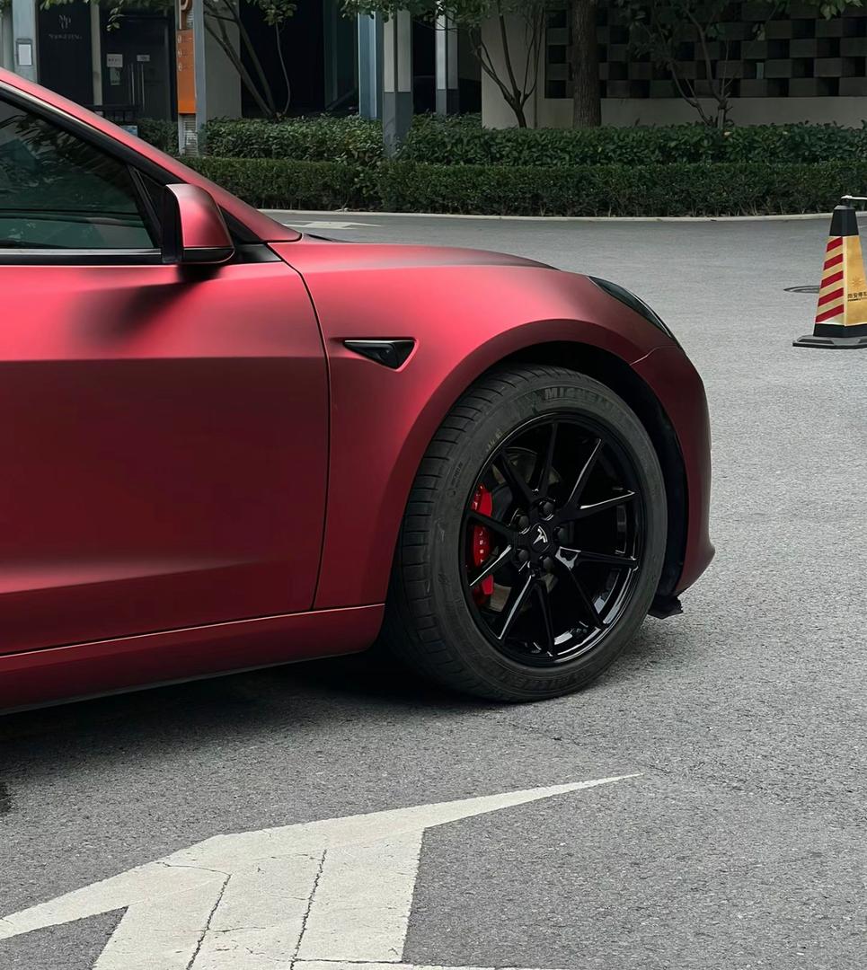 RedWrap Car Wrap Ghost Chrome Romance Red