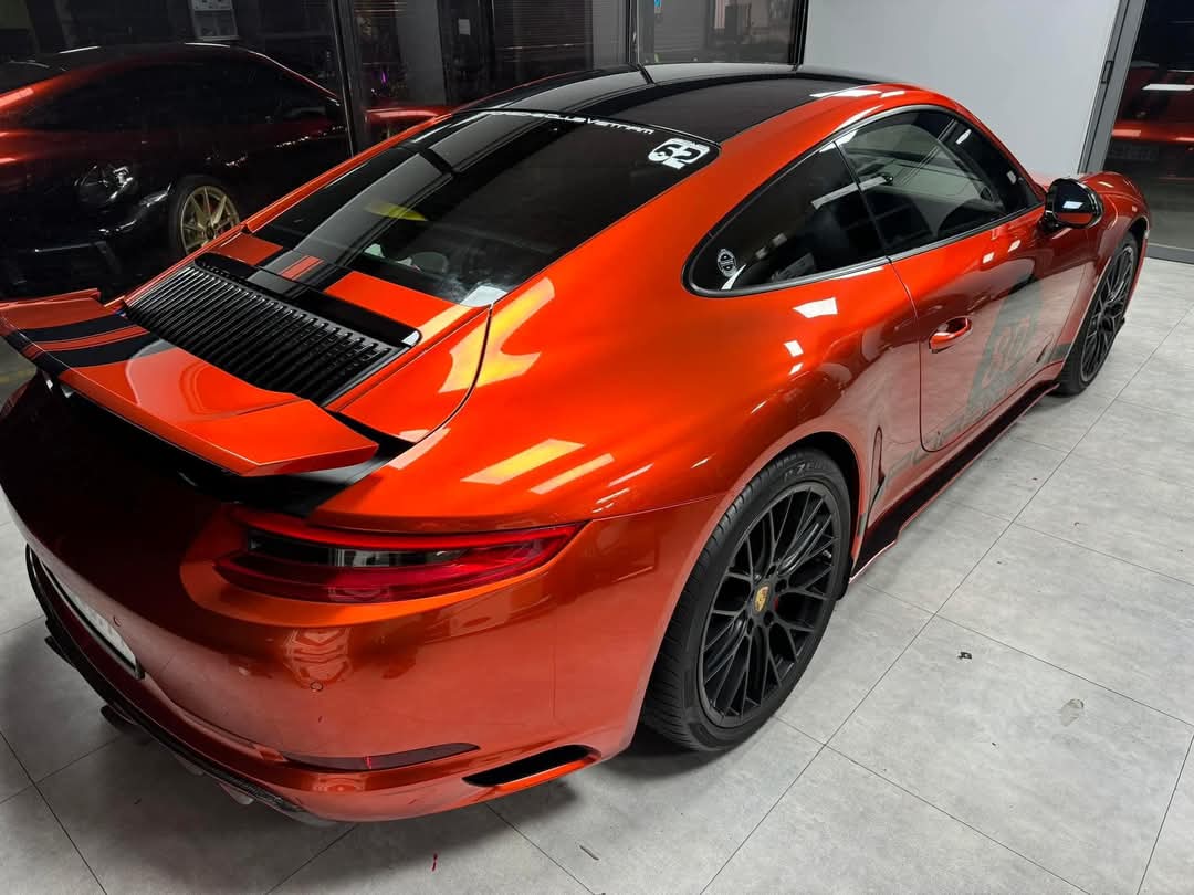 RedWrap Car Wrap Liquid Metal Mclaren Volcano Orange
