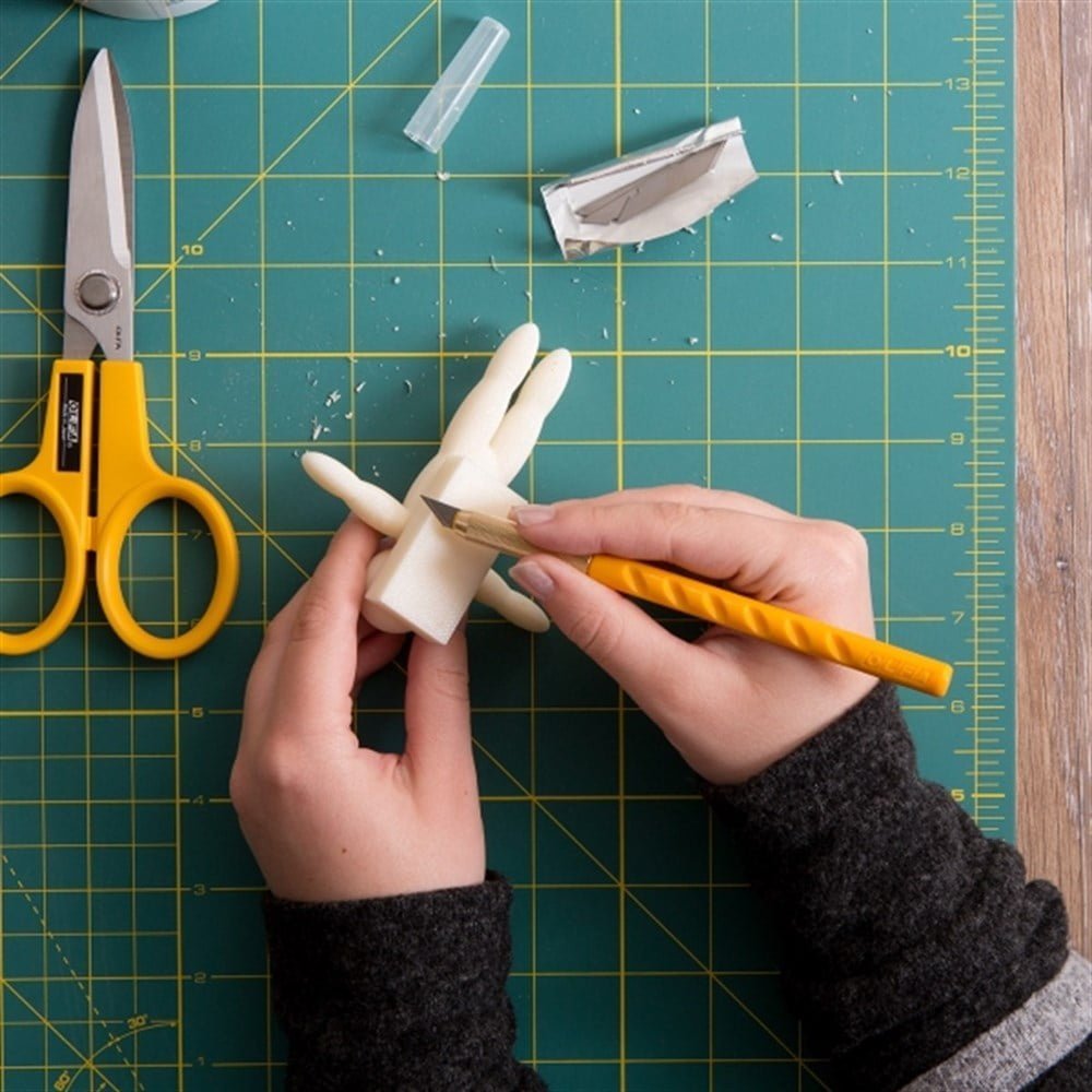 Cutter olfa pentru fineturi