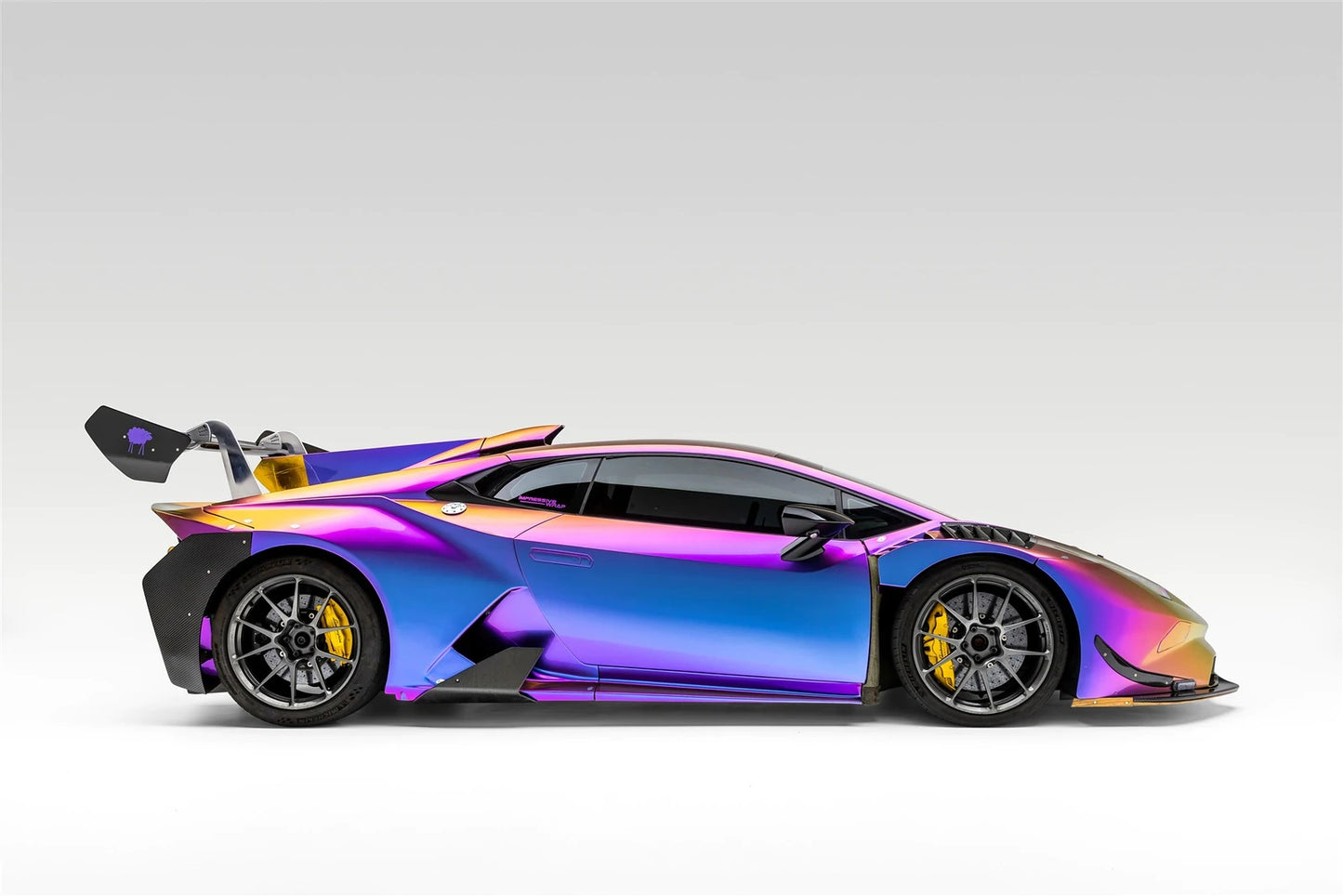 INOZETEK X ALEX CHOI – CELESTIAL UNICORN