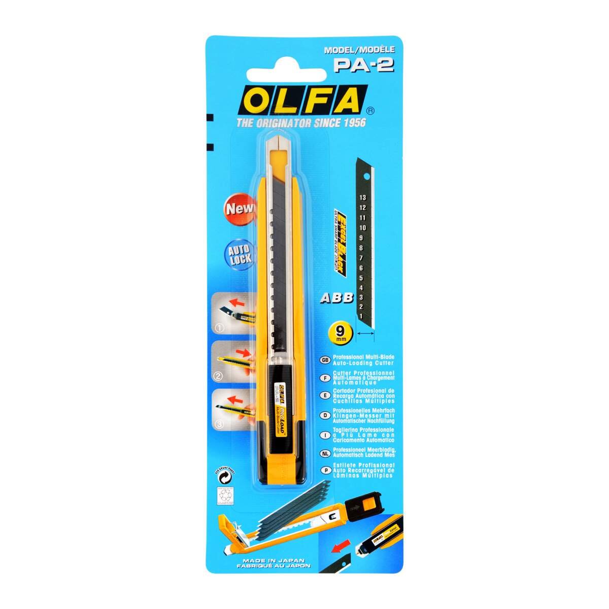 cutter galben in ambalaj albastru de carton, acoperit cu plastic transparent