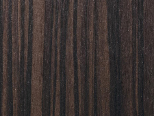 folie arhitecturala maro cu dungi si linii verticale maro inchis si negre imitand lemnul