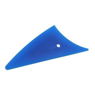 racleta albastra in forma triunghi