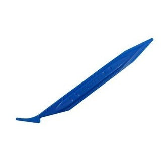 racleta albastra lunga si ingusta cu forme diferite la capete
