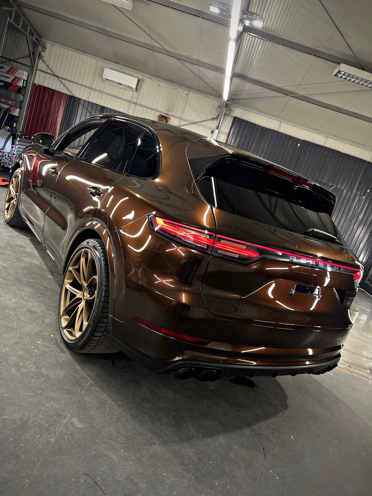 RedWrap Car Wrap Liquid Metal Pyrite Brown